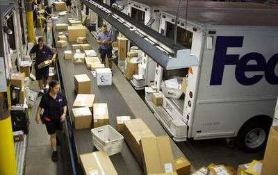 海淘新政策下的直郵和轉(zhuǎn)運(yùn)各有哪些優(yōu)勢和劣勢-